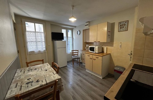 La Roche-Posay Apartamento | Encantador T2 con WIFI y estacionamiento en el centro de La Roche-Posay
