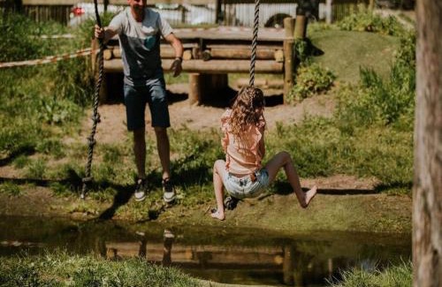 Balkbrug Casa | Charming Tiny House Getaway with Terrace