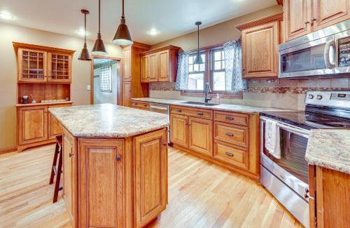Blackstone Casa | Charming Tonica Farmhouse with Private Yard!