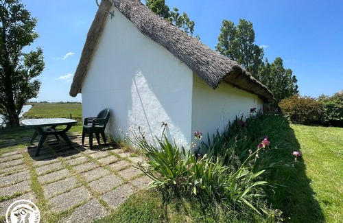 Beauvoir-sur-Mer Cabaña | Encantadora choza tradicional en el Marais bretón