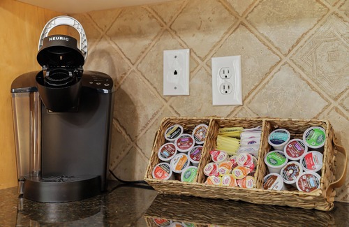 Turlock Casa | Charming Turlock Home w/ Private Pool!