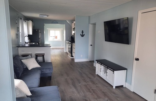 Battle Creek Cabaña | Charming, updated 3-bedroom cottage on Fine Lake