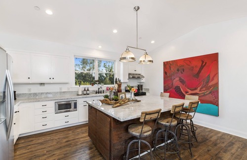 Ballard Casa | Impresionante finca de rancho de granja urbana - y sus caballos son bienvenidos!