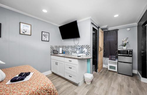 Neartown Apartamento | Charming Urban Studio Near Rice University & Museum District