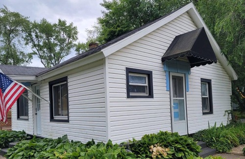 Paw Paw Lake Casa | Charming Vacation Home | Paw Paw Lake