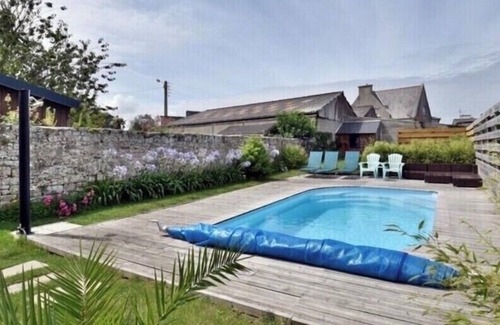 Plouescat Casa | Charming vacation home with private pool, close to shops and sea