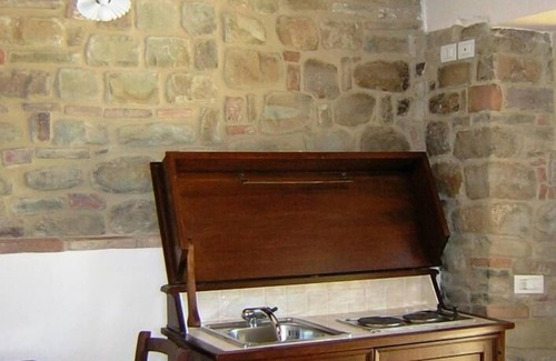 Gualdo Casa | Maravillosa casa de piedra, piscina privada y característico paisaje