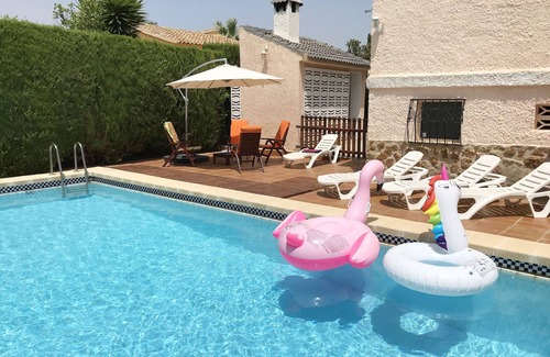 L'Eliana Villa | Encantadora Villa con piscina y jardín privados muy cerca de Valencia.