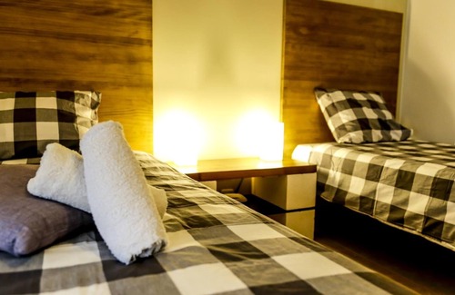Casas de Torrat Chalet De Esquí | chalet con encanto y piscina privada a 3 min de las playas