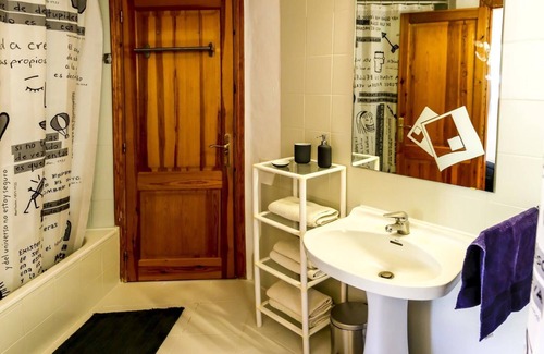 Casas de Torrat Chalet De Esquí | chalet con encanto y piscina privada a 3 min de las playas