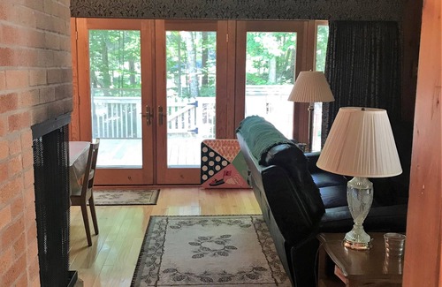 Walloon Lake Cabaña | Charming Walloon Lake Cottage