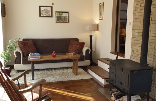 Tbilisi Chalet De Esquí | CHARMING, WARM, QUITE A UNIQUE CHALET WITH THE MOUNTAINS VIEW!!