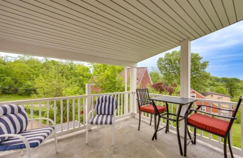 West Mifflin Casa | Charming West Mifflin House - 3 Mi to Kennywood!
