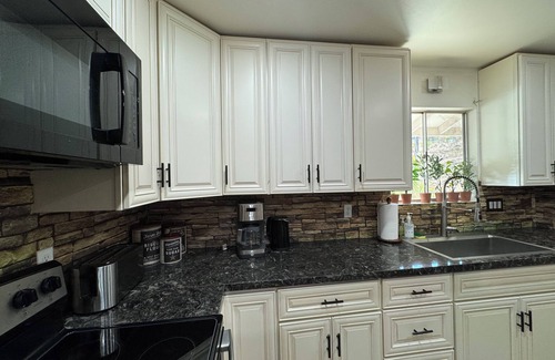Rancho San Diego Casa | Charming Wood house with pool & basket court