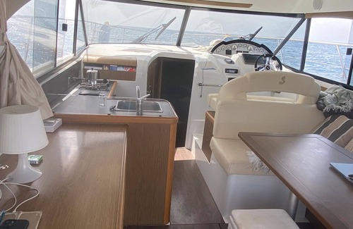Puerto Calero Alquiler De Eote | 'Encantador Yate' con Vistas al Mar, Wi-Fi y Aire Acondicionado