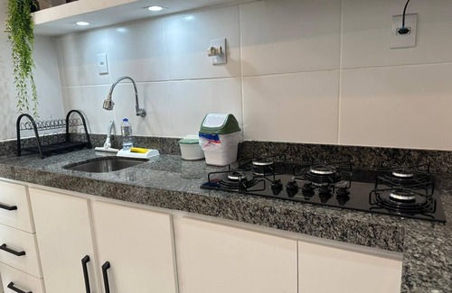 Belem Apartamento | Charmoso apartamento com uma suíte confortável, cozinha completa, wifi e ar
