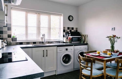 Lewannick Casa | Charnwood by Interhome