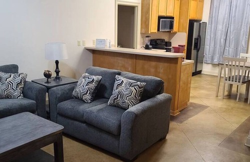 Pine Grove Apartamento | Chateau 7, spacious townhouse in Tickfaw, LA