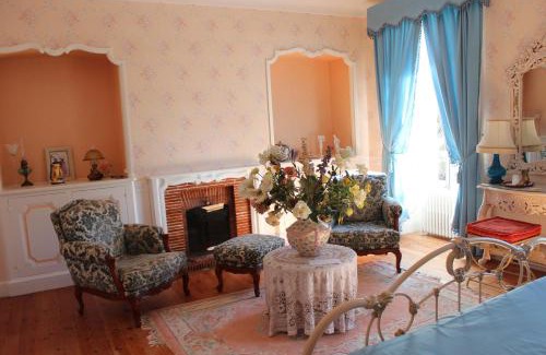 Mesnac Casa | Chateau De Mesnac