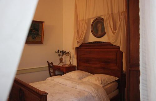 Corbelin Cama Y Desayuno | Chateau-Gaillard
