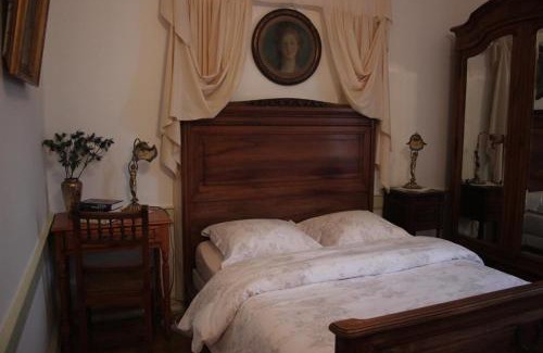 Corbelin Cama Y Desayuno | Chateau-Gaillard