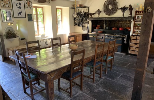 Dontreix Otro | Chateau in Creuse with large swimming pool