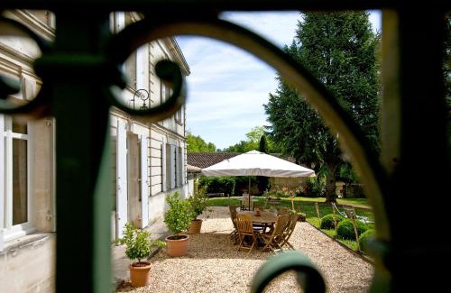 Saillans Casa | Chateau Magondeau