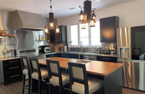 Atlanta Villa | CHATEAU VILLA, seats on 7 acres, secluded, minutes from Truist Baseball Stadium