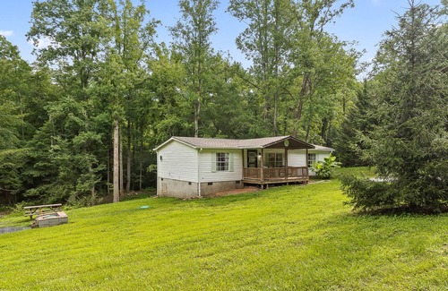 Fairmount Casa | Chattanooga Area Mountain Retreat: Peaceful setting in convenient location