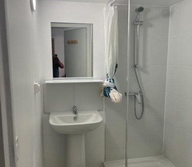 Palaiseau Apartamento | Chaudari Guest House