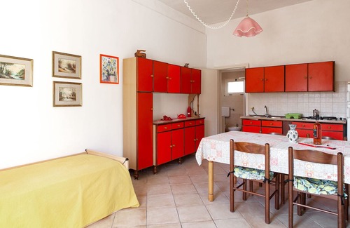 Torre Rinalda Apartamento | Cheap flat near Lecce anf fine sandy beach up to 5 guests m721