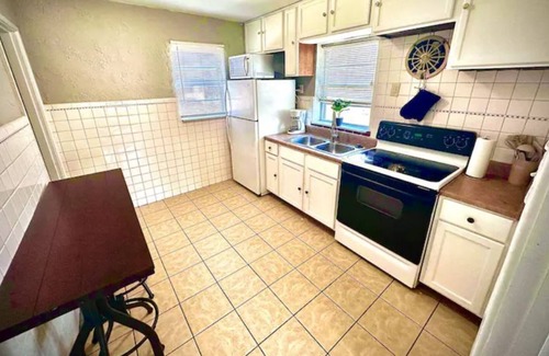 Normandy Casa | Cheerful 1-bedroom, red brick, historic home