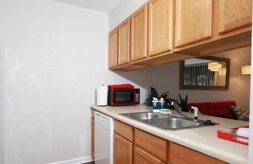 Tallahassee Apartamento | Cheerful 2 Bedroom Townhouse