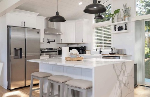 Picnic Point-North Lynnwood Casa | Cheerful 3-bedroom house with large backyard