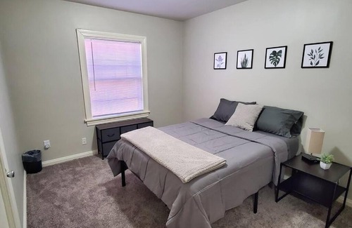 Dayton Casa | Cheerful 3 Bedroom Residential Home in Dayton