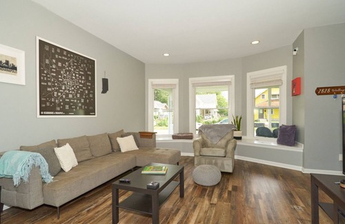 Near Northside Casa | Cheerful, Cozy, and Close to Everything. No Cleaning Fees.