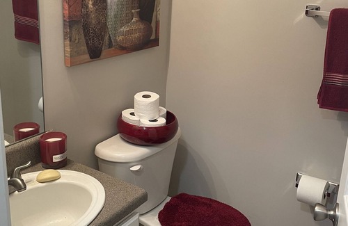 Union City Casa | Cheerful, spacious, clean and quiet home