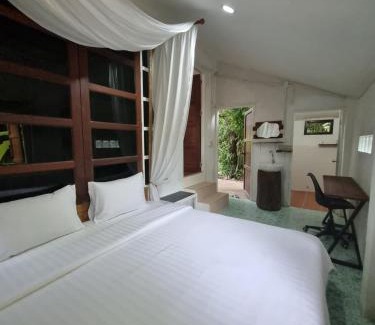 Pai Casa | Cheeva Lodge ชีวาลอดจ์