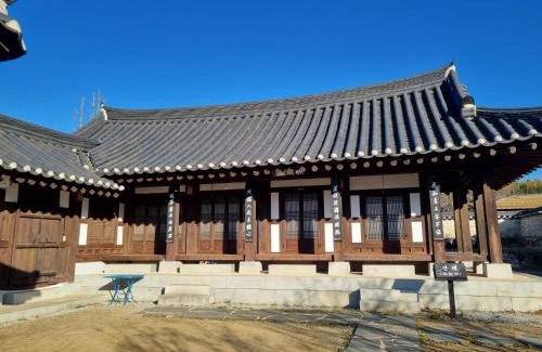 Jangseong Casa | Cheongbaek Hanok Pension