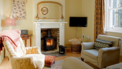 Coberley Casa | Chequers Cottage