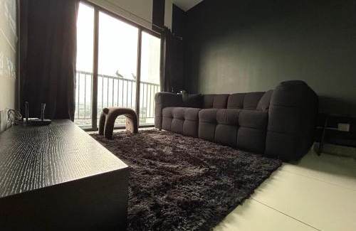 Kampung Bukit Dukong Apartamento | Cheras traders garden Black Lover trader square 2 bedroom , WI-FI , projector
