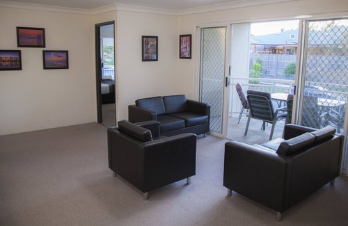 Chermside Hotel | Chermside Court Motel
