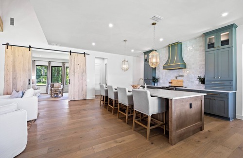 Madison Casa | Cherry Lake Serenity: A Lakefront Retreat