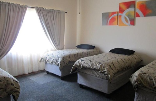 Potchefstroom Apartamento | Cherry on Top Central for GROUPS