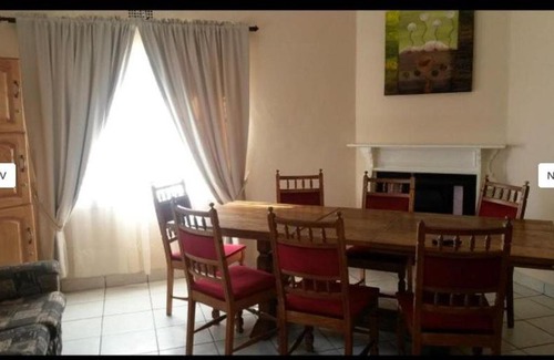 Potchefstroom Apartamento | Cherry on Top Central for GROUPS