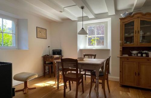 Heimbach Casa | Cherrytree Cottage 1840