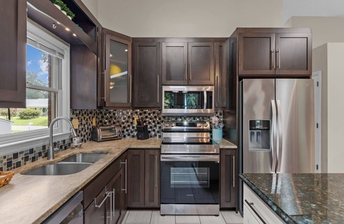 Kings Grant Casa | Cheryl House - We Love Doggies - Mid Town Location