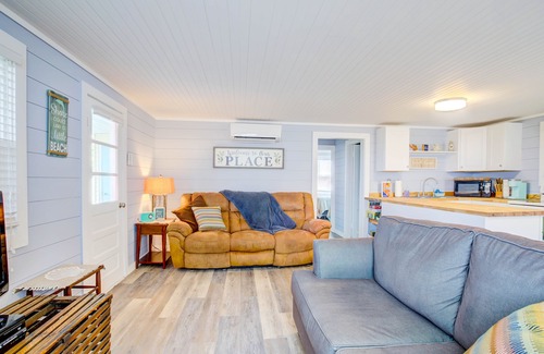 Silver Beach Cabaña | Chesapeake Bay Beach Cottage,private beach book Fall now!