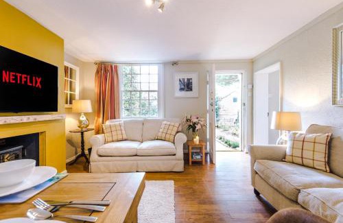 Cheshire West and Chester Casa | Cheshire Countryside, Delamere Forest, Family Retreat Rose Cottage