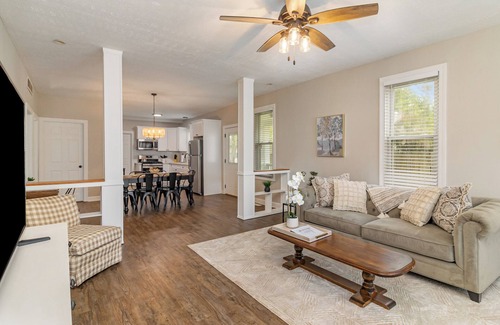 Chesterton Apartamento | Chesterton Charmer: 2 Units in 1